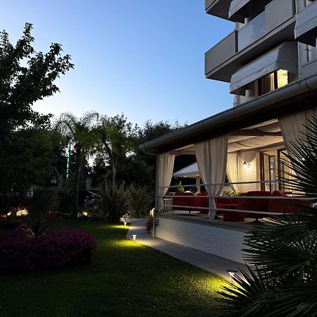 Park Hotel Giusy ليدو دي كامايوري المظهر الخارجي الصورة
