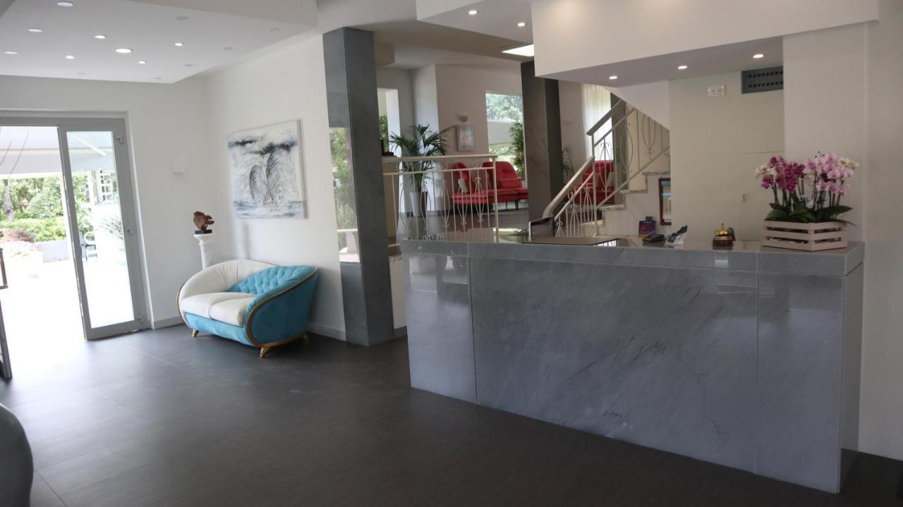 Park Hotel Giusy ليدو دي كامايوري المظهر الخارجي الصورة