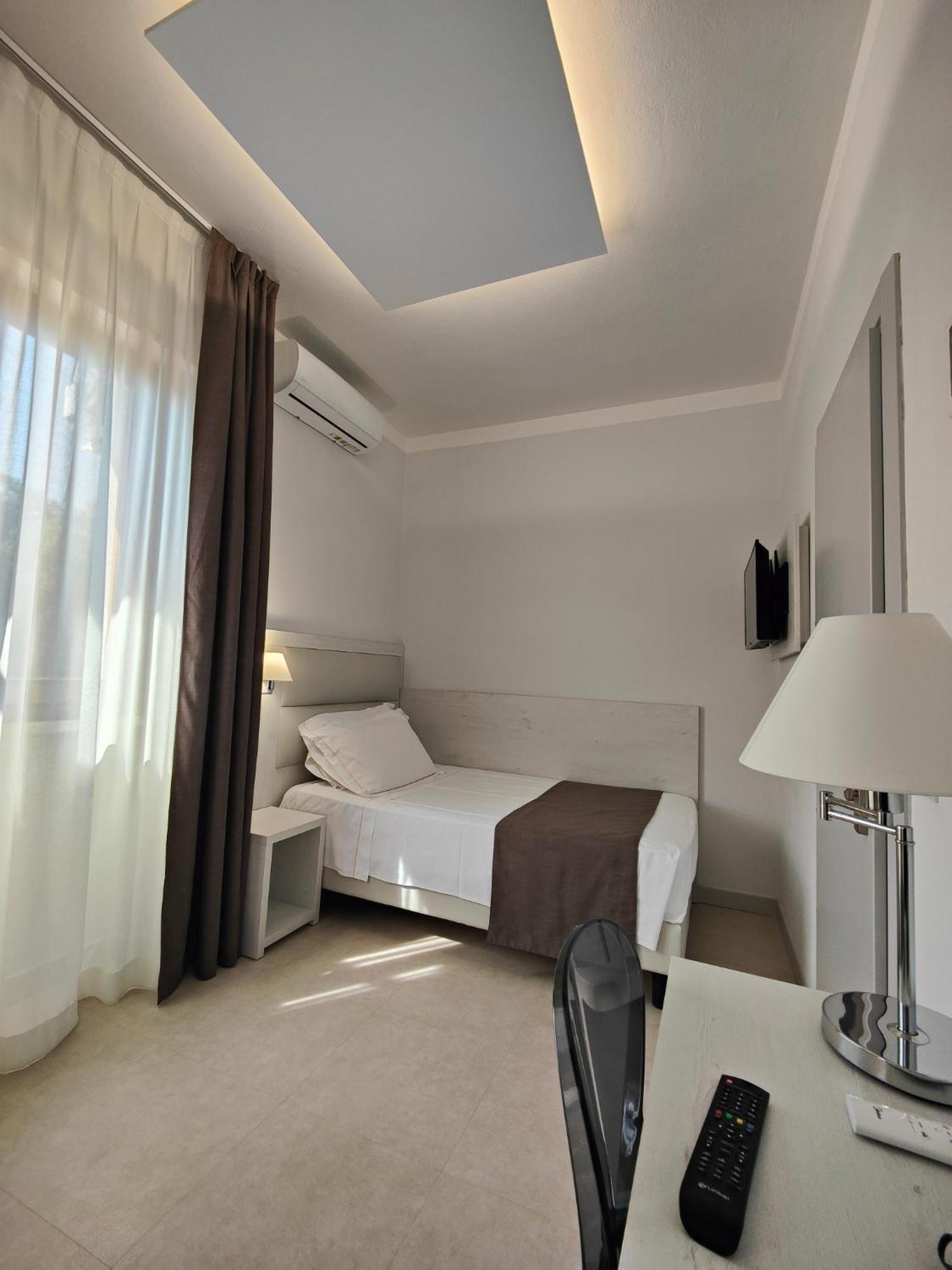 Park Hotel Giusy ليدو دي كامايوري الغرفة الصورة