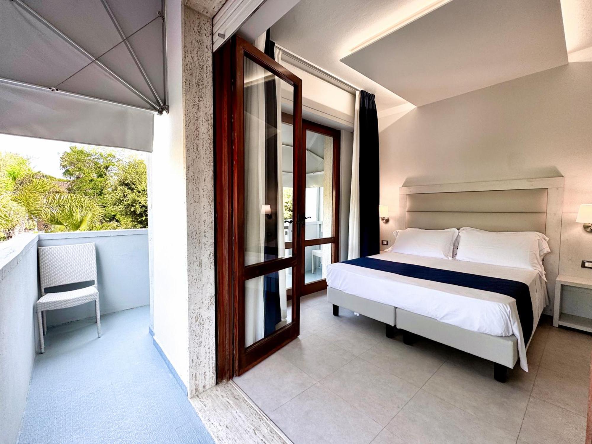 Park Hotel Giusy ليدو دي كامايوري المظهر الخارجي الصورة