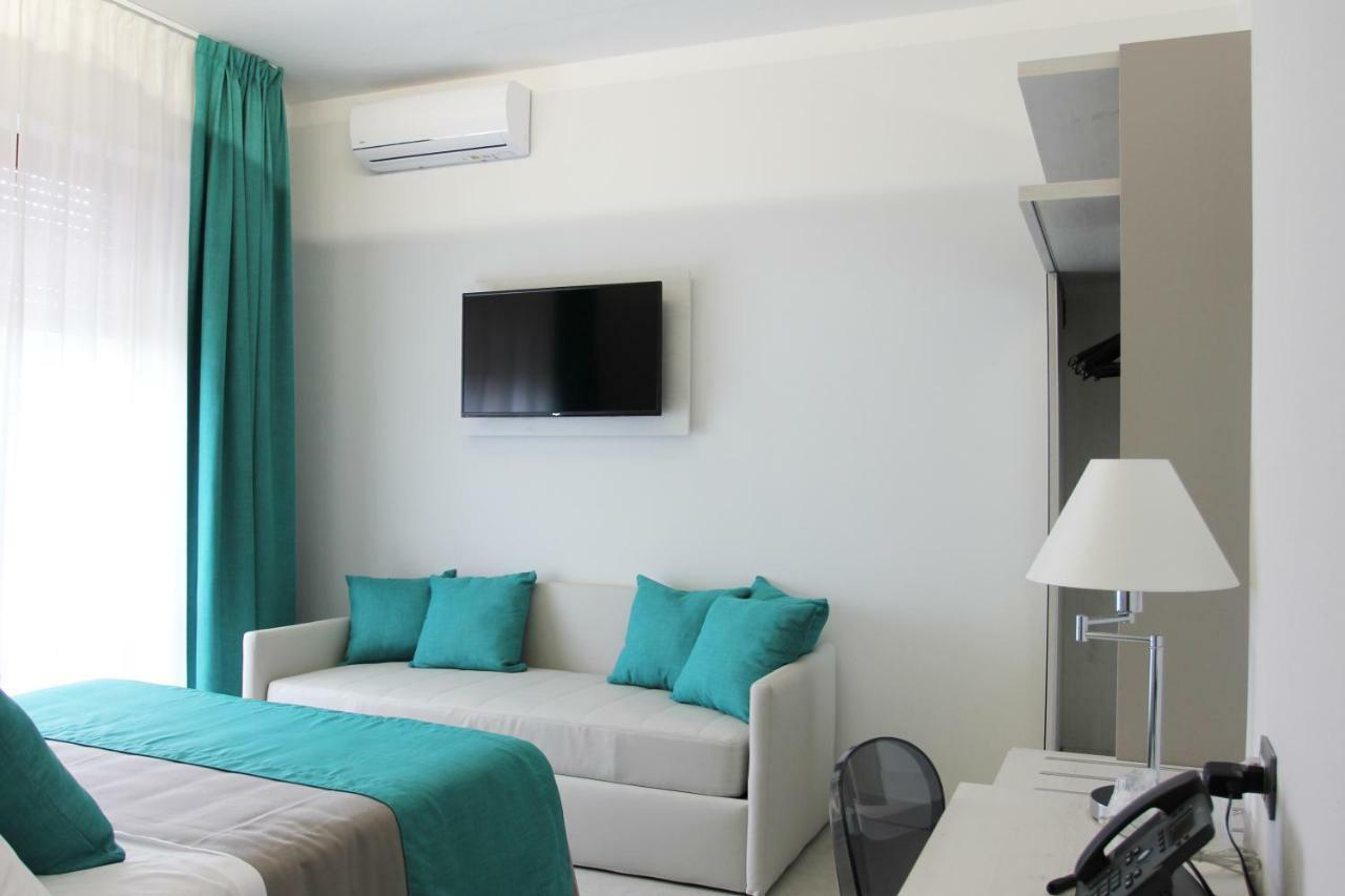Park Hotel Giusy ليدو دي كامايوري المظهر الخارجي الصورة